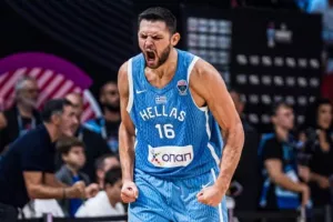 Ξεπέρασε τον Γκάλη σε συμμετοχές και έγραψε ιστορία ο Παπανικολάου!