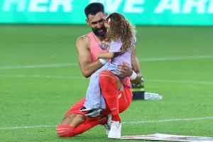 Υπέροχο ΚΛΙΚ με Βανά!