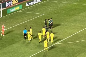 On field review, πέναλτι και... 1-0!