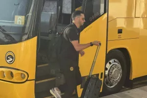 ΦΩΤΟΣ/ Η άφιξη της ΑΕΛ