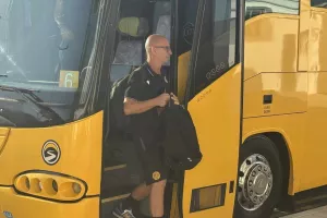 ΦΩΤΟΣ/ Η άφιξη της ΑΕΛ