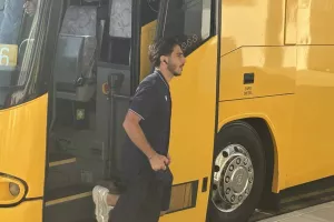 ΦΩΤΟΣ/ Η άφιξη της ΑΕΛ