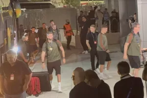 Η άφιξη της Μπάγερν στο "Αλφαμέγα" (Φώτος/Βίντεο Kerkida)
