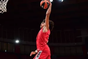 Η πρώτη εμφάνιση των νεοφερμένων του Ολυμπιακού με τα «ερυθρόλευκα»