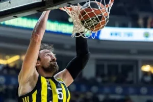 «Κοντά στην απόκτηση του Σανλί»