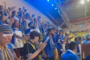 (Βίντεο Kerkida) "Όπου και να πας θα είμαι πάντα εδώ να στο τραγουδώ"