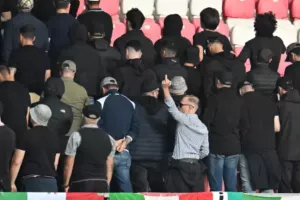 Γύρισαν την πλάτη τους κατά τη διάρκεια του ισραηλινού ύμνου