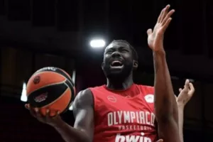 Τέλος ο Κουμάτζε από τον Ολυμπιακό