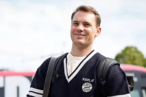 (Πάφος) Η αύρα... του Manuel Neuer