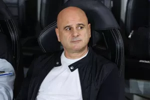 ΕΔΩ με Τιμούρ και 19,043!