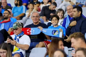 Φωτορεπορτάζ/ Ο κόσμος στο "Αλφαμέγα"