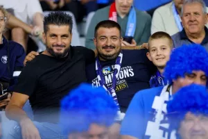 Φωτορεπορτάζ/ Ο κόσμος στο "Αλφαμέγα"