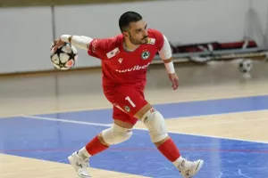 Η ΑΕΛ νίκησε την Ομόνοια και πήρε την...κούπα! (Φώτος)