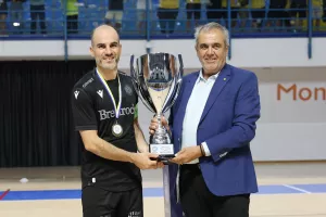 Η ΑΕΛ νίκησε την Ομόνοια και πήρε την...κούπα! (Φώτος)