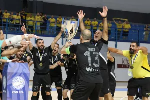 Η ΑΕΛ νίκησε την Ομόνοια και πήρε την...κούπα! (Φώτος)