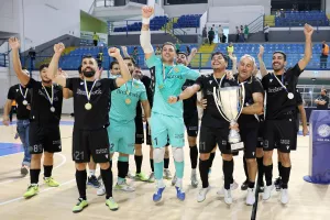 Η ΑΕΛ νίκησε την Ομόνοια και πήρε την...κούπα! (Φώτος)