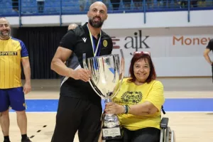 Η ΑΕΛ νίκησε την Ομόνοια και πήρε την...κούπα! (Φώτος)