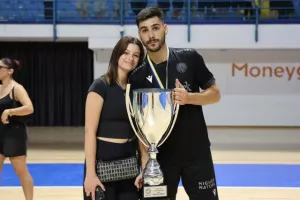 Η ΑΕΛ νίκησε την Ομόνοια και πήρε την...κούπα! (Φώτος)