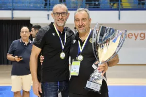 Η ΑΕΛ νίκησε την Ομόνοια και πήρε την...κούπα! (Φώτος)