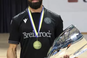 Η ΑΕΛ νίκησε την Ομόνοια και πήρε την...κούπα! (Φώτος)
