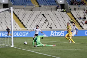 Αντέδρασε, ισοφάρισε και πήρε (τουλάχιστον) τον βαθμό που δικαιούταν!