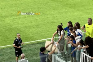 Έδωσε χαρά σε μικρή φίλη του Απόλλωνα ο Βούρος!