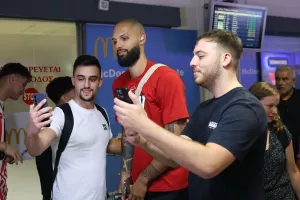 Ο Φουρνιέ θυμήθηκε την άφιξή του στην Αθήνα: “Πριν από ένα χρόνο ξεκινούσα μια νέα περιπέτεια”