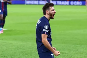 Σαν να μην πέρασε μια μέρα, η Παρί... έριξε 4 στην Αταλάντα
