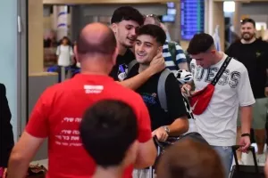 (Φώτος) ΥΠΟΔΟΧΗ για Λοΐζου!
