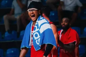 Μονέκε: «Νιώθω σαν το σπίτι μου στον Ερυθρό - Ξέρω τι μπορώ να προσφέρω στην ομάδα»
