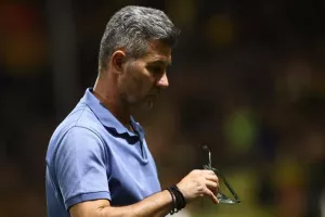Τέλος και επίσημα ο Ουζουνίδης από τον Άρη