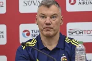 Σάρας και Μαχμούτογλου ενόψει Μπεσίκτας: «Θα κάνουμε το καλύτερο δυνατό»