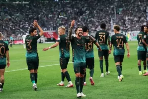 Βέρντερ από τα παλιά διέλυσε την Γκλάντμπαχ1