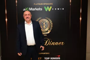 Πρώην πρόεδρος...