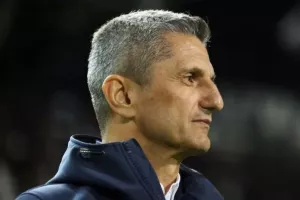 Λουτσέσκου: "Είναι η πρώτη φορά...τεράστια πίεση, τεράστια αρνητικότητα!"