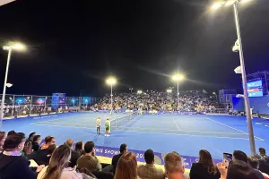 (Φώτος Kerkida) ΕΝΤΥΠΩΣΙΑΚΟ Tennis Showdown στην Marcos Baghdatis Tennis Academy