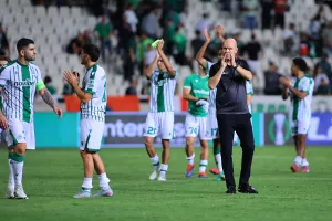 (ΒΙΝΤΕΟ kerkida) Αναγνώριση της προσπάθειας και…θερμό χειροκρότημα 