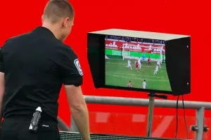 Μετά το VAR έρχεται ο "iPad-διαιτητής";  