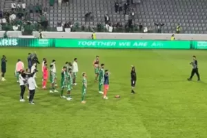 (Βίντεο Kerkida) Παίκτες και κόσμος: "ΑΡΗΣ-ΑΡΗΣ-ΑΡΗΣ"