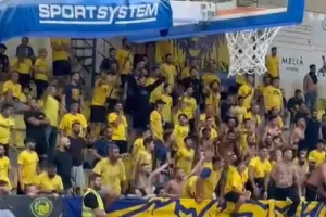 (BINTEO Kerkida) ΑΕΛίστες στο...κλουβί!