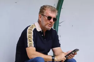 "ΑΥΤΟ είπε ο Παπασταύρου όταν ήρθε στην Ομόνοια!"