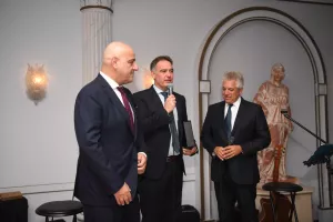 Ο Πρόεδρος της ΚΟΠ τιμήθηκε με το «Gaspart Bonet Foundation Award» από τη HOTREC (φώτος)