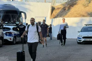 (Φώτος Kerkida) Η άφιξη της Πάφου