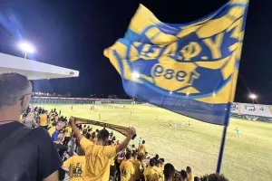 Τους ακολουθούν παντού