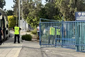 (Φώτος Kerkida) Η άφιξη του ΑΠΟΕΛ