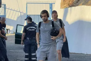 (Φώτος Kerkida) Η άφιξη της Πάφου