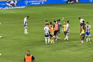 Αγκαλιάστηκαν Κίκο-Κονσεϊσάο (φώτος)