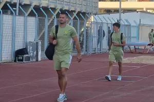 (Φώτος kerkida) Η άφιξη της ΑΕΚ