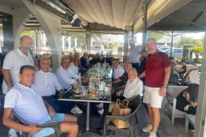 Συναπάντημα... ετών 38 (Φώτος)