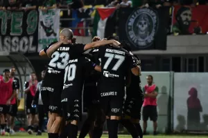 "Vamos Τριφυλλάρα!!"